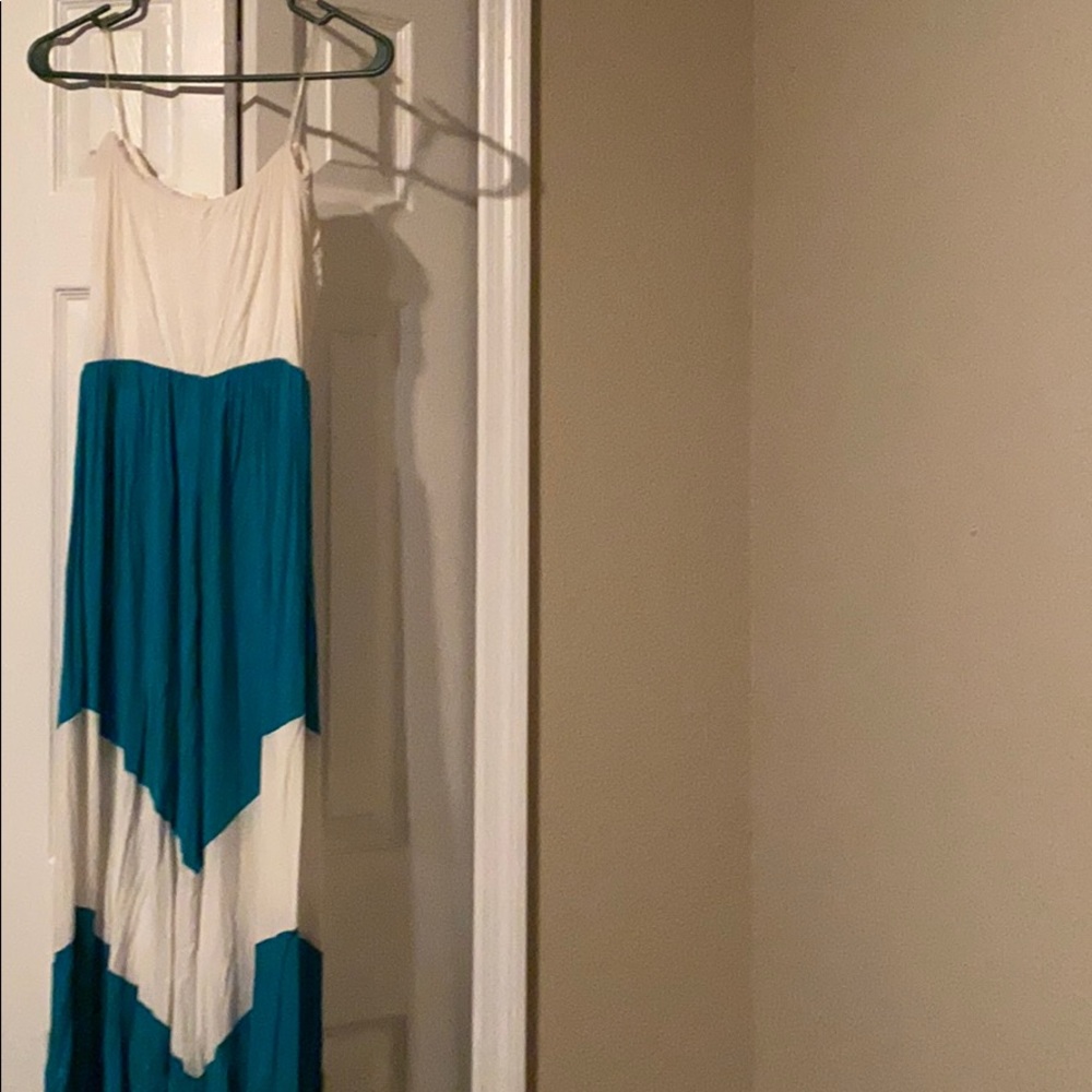 Strapless chevron maxi